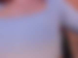 Mia Farrell's Live Sex Cam Show