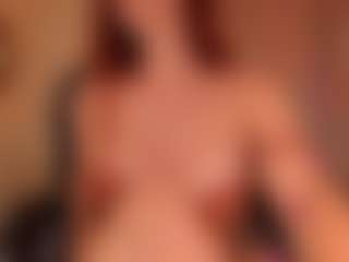 Live cam show with Mia Farrell - Average on TeamSkeetLive