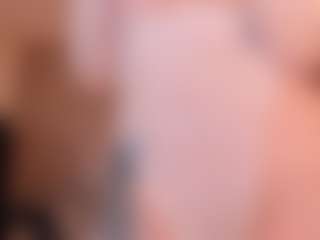 Live cam show with Mia Farrell - Average on Camsoda