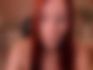 Live cam show with Mia Farrell - Dirty Talk on friskycurves.com