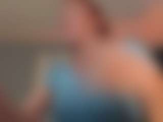 Live cam show with Mia Farrell - Red Hair Cum on SquirtSoMuch