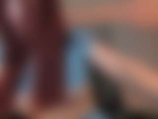 Live cam show with Mia Farrell - Camel Toe on sexytreat.net