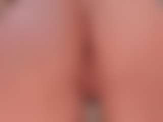 Mia Farrell's Live Sex Cam Show
