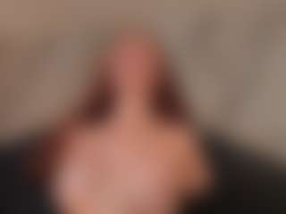 Mia Farrell's Live Sex Cam Show