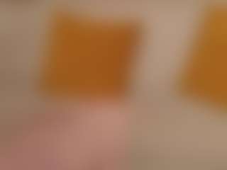 Live cam show with Mia Farrell - Big Tits on makecum.org