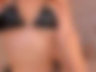Mia Farrell's Live Sex Cam Show