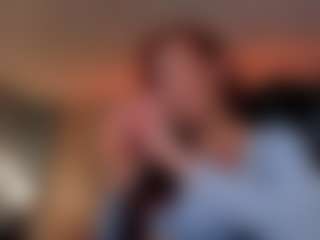 Live cam show with Mia Farrell - Camel Toe on Soda Cam