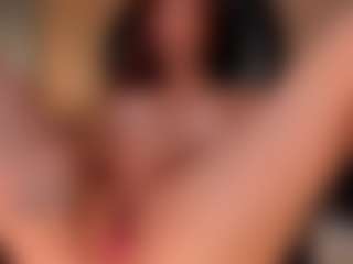 Mia Farrell's Live Sex Cam Show