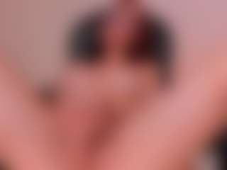 Mia Farrell's Live Sex Cam Show
