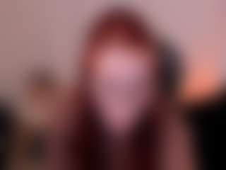 Live cam show with Mia Farrell - Fingering on xxxlivecams.org