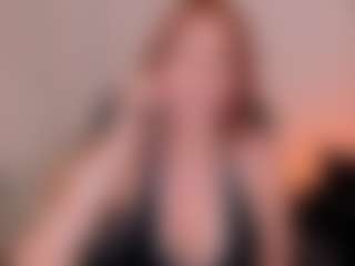 Mia Farrell's Live Sex Cam Show