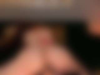 Live cam show with Mia Farrell - Fingering on Camsoda