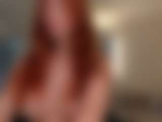 Live cam show with Mia Farrell - Flashing on liverealitysex.com
