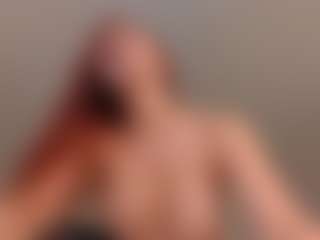 Mia Farrell's Live Sex Cam Show