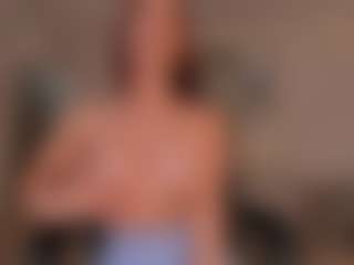 Mia Farrell's Live Sex Cam Show