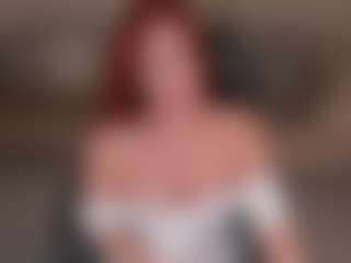 Mia Farrell's Live Sex Cam Show