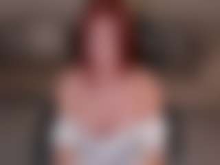 Mia Farrell's Live Sex Cam Show