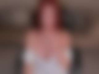 Live cam show with Mia Farrell - Red Hair HD on Camsoda