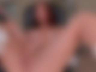 Live cam show with Mia Farrell - Sexwebcam Red Hair on Fling VIP Chat