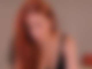 Live-Cam-Show mit Mia Farrell - Red Hair auf Camsoda