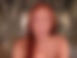 Mia Farrell's Live Sex Cam Show
