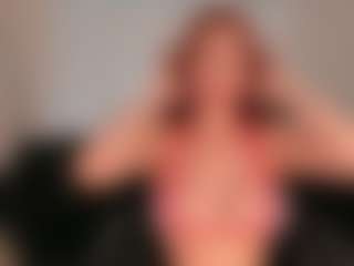 Mia Farrell's Live Sex Cam Show