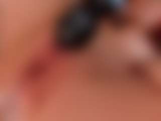 Live cam show with Mia Farrell - Fingering on Gym Cam Girls