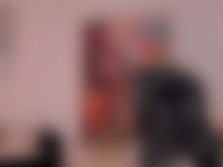 Mia Farrell's Live Sex Cam Show