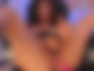 Live cam show with Mia Farrell - Camel Toe on Hubzter Live