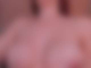 Live cam show with Mia Farrell - Camel Toe on Free Soda