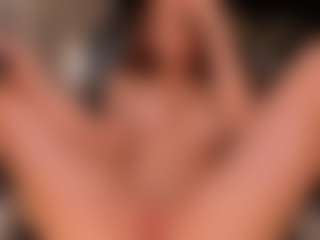 Mia Farrell's Live Sex Cam Show