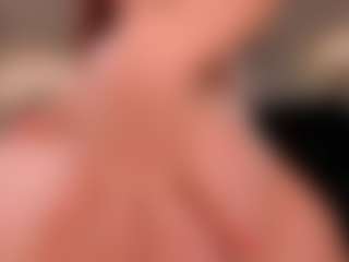 Mia Farrell's Live Sex Cam Show