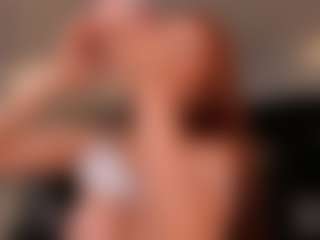 Mia Farrell's Live Sex Cam Show