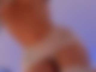 Mia Farrell's Live Sex Cam Show