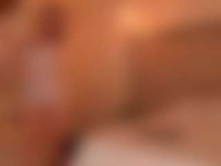 Mia Farrell's Live Sex Cam Show