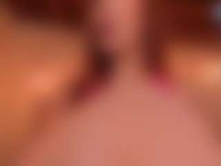 Mia Farrell's Live Sex Cam Show