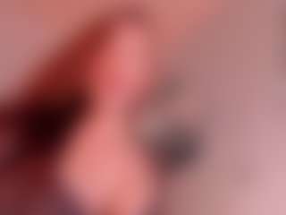 Mia Farrell's Live Sex Cam Show