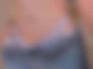 Mia Farrell's Live Sex Cam Show