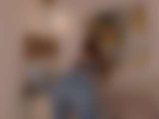 Mia Farrell's Live Sex Cam Show