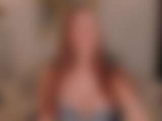 Mia Farrell's Live Sex Cam Show
