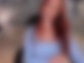 Mia Farrell's Live Sex Cam Show