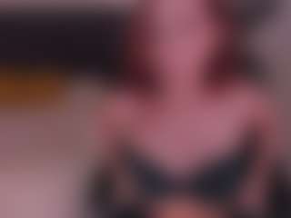 Mia Farrell's Live Sex Cam Show