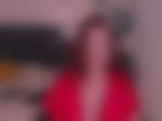 Live cam show with Mia Farrell - Average on SinfulBabes