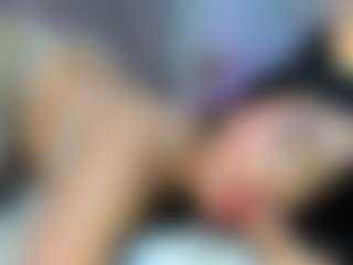 KARLOTAZUGAR's Live Sex Cam Show