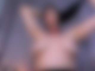 KARLOTAZUGAR's Live Sex Cam Show