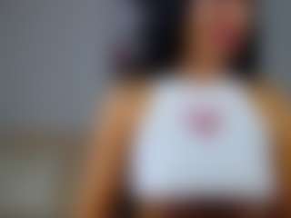 Live cam show with Sara - Blue Eyes on Camming Site