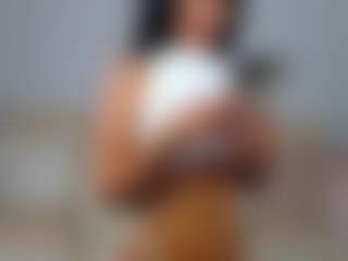 Live cam show with Sara - Shaved on Camsoda
