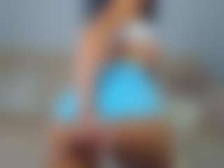 Live cam show with Sara - Flash on Camsoda