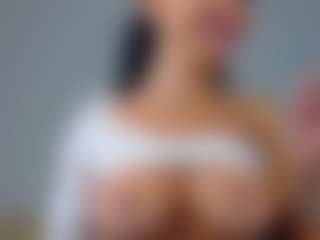 Live cam show with Sara - Blue Eyes on sexytreat.net