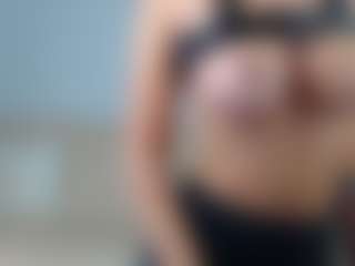 Live cam show with Sara - Natural on Gym Cam Girls
